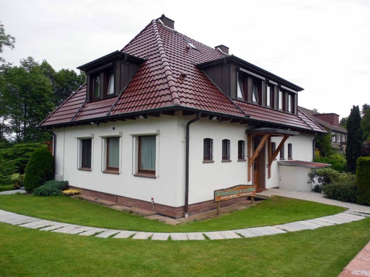 Ferienwohnungen Am Hufelandbad บัดเพอร์ทอนท์ ภายนอก รูปภาพ